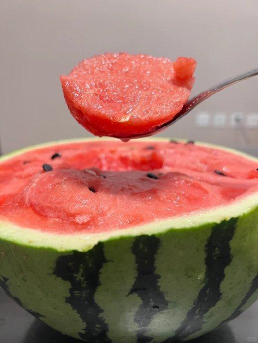 甜的娱乐吃瓜,揭秘娱乐圈甜蜜瓜皮背后的故事  第2张